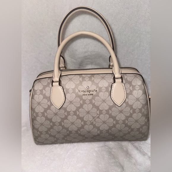 Kate Spade Large Duffle - Picture 4 of 7